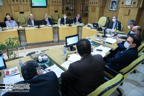 مدت معافیت از حق توقف در بارگیری و تخلیه ناوگان جادهای به ۷ ساعت کاهش یافت ببینید | برگزاری نشست شورای عالی هماهنگی ترابری وزارت راه و شهرسازی