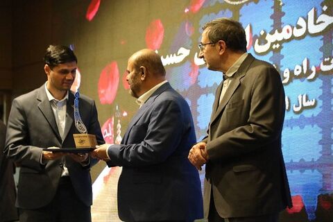 تقدیر وزیر راه و شهرسازی از اقدامات شرکت راهآهن در ایام اربعین/جابجایی بیش از ۴۰۵ هزار مسافر اربعین از طریق خطوط ریلی صالحی