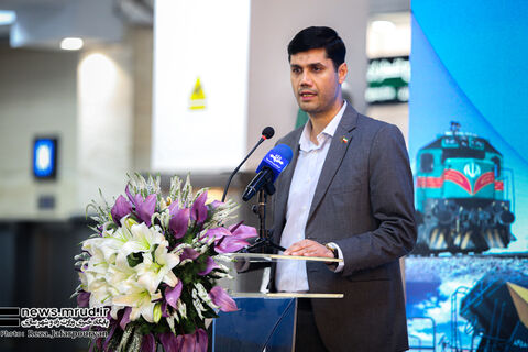 رشد ۱۰۰ درصدی توسعه ناوگان ریلی در سه ماهه دوم سال جاری/عبور ۷ قطار تزانزیتی از ایران با مبدأ روسیه در مهرماه سال جاری ببینید | ورود ۴۱۳ دستگاه ناوگان تولید داخل و بازسازی شده به شبکه ریلی