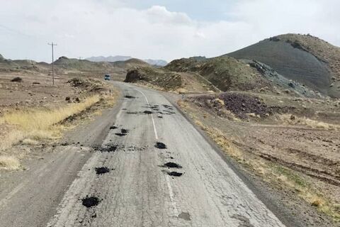 انجام ۵۴۰ مترمکعب لکهگیری هندسی با مصرف ۶۲ تن آسفالت سرد 265436