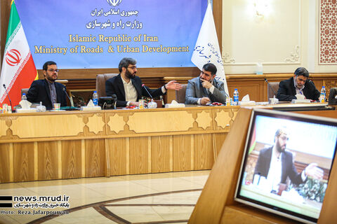 اخلاق گرایی و شایسته سالاری دواصل اساسی گزینش/ضرورت حفظ استقلال هیات مرکزی گزینش وزارت راه و شهرسازی ببینید / برگزاری جلسه هیات مرکزی گزینش وزارت راه و شهرسازی