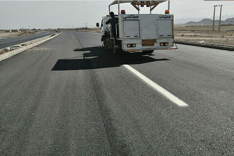 خط کشی ۱۴۰۰ کیلومتر از محورهای مواصلاتی خراسان جنوبی  خط کشی  خراسان جنوبی.jpg