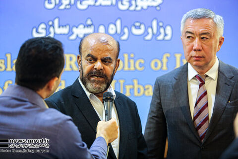 حجم بار ترانزیت ایران و قزاقستان چهار برابر می شود در جمع وزیر