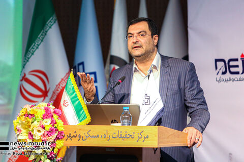 حساسیت وزارت راه و شهرسازی بر کیفیت قیر / ضرورت جوانسازی و بازیافت آسفالت و جایگزینی روسازی بتنی با روسازی آسفالتی ببینید | چهاردهمین همایش و نمایشگاه قیر، آسفالت و ماشینآلات آغاز بکار کرد