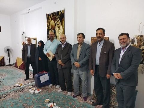 خانواده شهدا و جانبازان از سرمایههای عظیم کشور هستند دیدار با خانواده شهدای راهداری استان سمنان.jpg