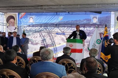 باید نقدینگی کشور به سمت پروژههای عمرانی هدایت شوند باید نقدينگي كشور به سمت پروژههاي عمراني هدایت شوند