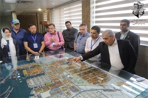 بررسی ظرفیتها برای توسعه همکاری تجاری میان ایران و روسیه بازدید از بندر شهید رجایی