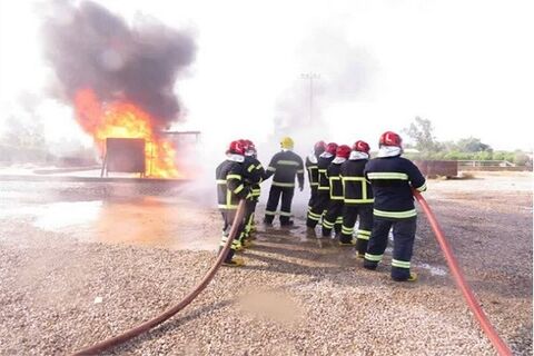 برگزاری دوره آموزشی اطفاء حریق مخازن سوخت در شرکت پالایش نفت آبادان اطفای حریق