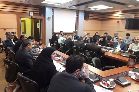 بررسی و پیگیری مسائل مرتبط با حوزه راه و شهرسازی در شهرهای گیلان گیلان-نشست مدیرکل با روسای ادارات