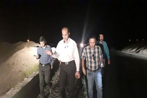 بازدید شبانه مدیرکل راهداری جنوب کرمان از راه های حوزه استحفاضی
 بازدید شبانه