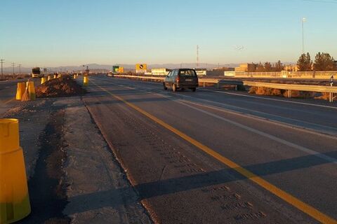 بازگشایی ۴ کیلومتر قطعه پایانی باند دوم مهنه – گناباد  375387