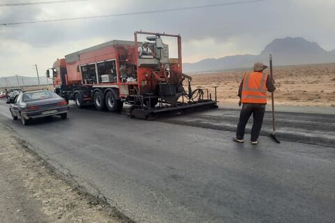 اجرای روکش میکرو در محور چادگان – اصفهان روكش ميكرو در محور چادگان – اصفهان