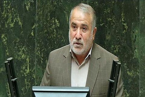 «بذرپاش» به شرط همراهی دولت در وزارت راه و شهرسازی موفق میشود/دولت باید منابع مالی مورد نیاز وزارتخانه را تامین کند شریعتی