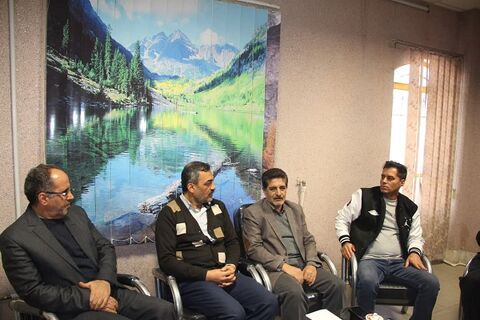 مشکلات کارکنان بخش حملونقل جادهای با جدیت در حال پیگیری است جلسه با فعالان حمل و نقل شاهرود.jpg