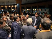 مهرداد بذرپاش امشب و در اولین روز کاری خود به مناسبت سالروز صنعت هواپیمایی ۱۶ آذر ( ۷ دسامبر) از مرکز کنترل فضای کشور بازدید کرد.