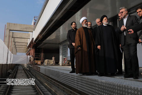 اعتبار ۷۵۰۰ میلیارد ریالی وزارت راه و شهرسازی برای تکمیل مترو پرند/ جزئیات اجرای قطارهای حومهای در بهارستان، گلبهار و پردیس ببینید | بازدید وزیر راه و شهرسازی از مترو پرند