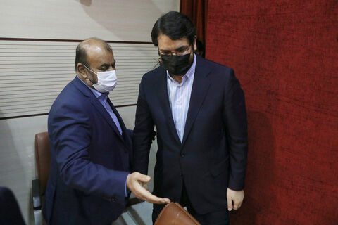 رستم قاسمی لحظه ای از تلاش خستگی ناپذیر و صادقانه باز نایستاد بذرپاش قاسمی