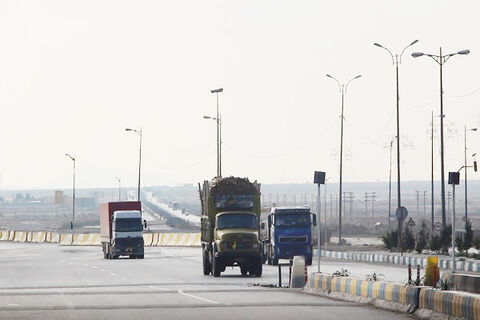 رشد ۵۰ درصدی صدور مجوز تردد کامیون های زیر ۵۰۰ تن در خوزستان
