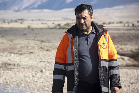 شروع عملیات خاکی برای تکمیل راه ارتباطی چاه نهر - فدامی مدیرکل راه وشهرسازی لارستان