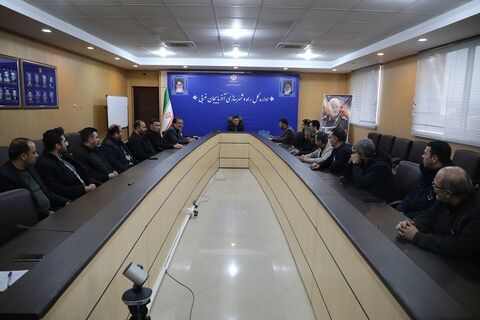 پاسخگویی به مطالبات مردمی باید در رأس امور قرار گیرد دکتر حمزه لو