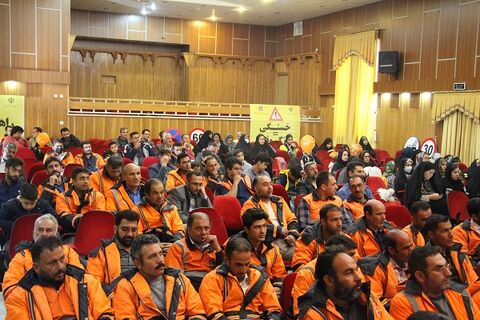 تلاش شبانه روزی راهداران دامغان قابل تقدیر است مراسم روز راهداری دامغان (2).JPG