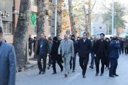 ببینید/ حضور مدیرکل و کارکنان راهداری و حمل و نقل جاده ای لرستان در مراسم تشییع پیکر شهدای گمنام در خرم آباد