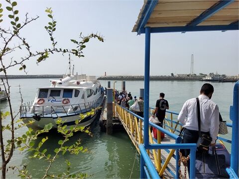 جابجایی مسافر و گردشگر در بنادر شرق هرمزگان به مرز ۳ میلیون نفر رسید/ تردد بیش از ۱۲ هزار نفر مسافر در سفرهای دریایی بینالمللی مسافر دریایی