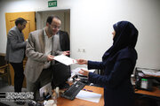 ببینید | تجلیل معاون توسعه مدیریت و منابع انسانی و مشاور امور بانوان وزارت راه و شهرسازی از بانوان این وزارتخانه