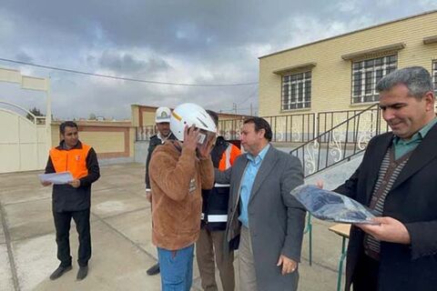 اجرای طرح آموزش و ارائه تجهیزات ایمنی به کاربران جادهای (راکبان موتور سیکلت) در شهرستان کوهدشت اجرای طرح آموزش و ارائه تجهیزات ایمنی به کاربران جاده ای