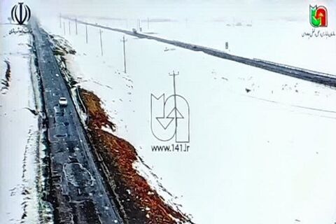 بارش برف در محورهای استان اصفهان آغاز شد/۷۵۰ راهدار در استان آماده خدمت رسانی به مردم بارش برف در محورهای استان اصفهان آغاز شد