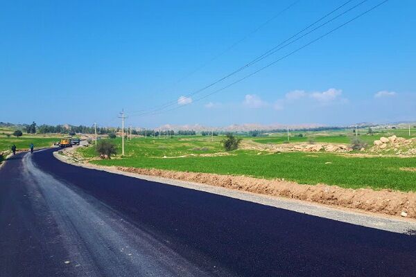 آغاز عملیات احداث قطعه ۲ هشتچین – سرچم تصویر آسفالت راه روستایی بی منجگان