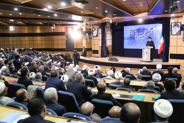 تقدیر از سازمان راهداری و حمل و نقل جاده ای در بیست و نهمین اجلاس سراسری نماز نماز