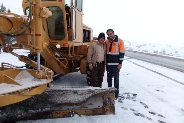 عمليات راهداری زمستانی در 36 هزارکیلومتر سطح جاده های حوزه شمال استان انجام شد