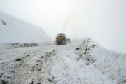 عملیات برف روبی در گردنه کشکمیر استان کرمانشاه