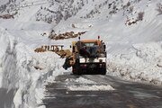 ببینید|نجات ۷ راهدار خوزستانی گرفتار در برف منطقه تاراز