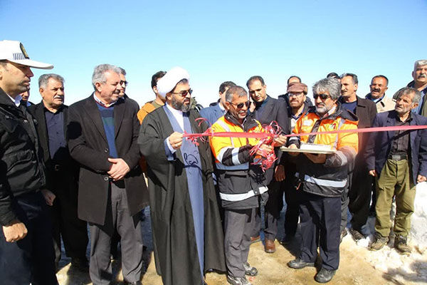 افتتاح پروژه های راهداری شهرستان الیگودرز در دهه فجر