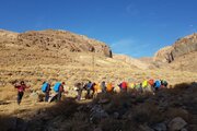 صعود کوهنوردان وزارت راه و شهرسازی به قله ۴۰۵۰ متری تفتان در استان سیستان و بلوچستان