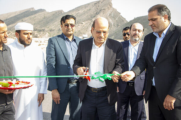 بهره برداری ۹ کیلومتر از پروژه راه جناح – مراغ – چارک  بهره برداری 9 کیلومتر از پروژه راه جناح – مراغ – چارک