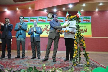 زنگ انقلاب در مدارس اصفهان طنین انداز شد