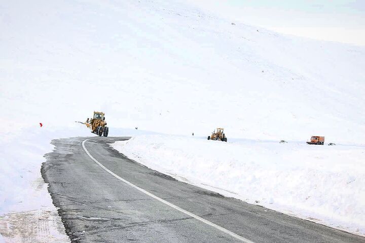 ویدیو| بازگشایی محور های روستایی بخش_اتیوند شهرستان دلفان استان لرستان