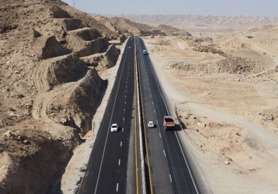 توسعه همه جانبه راههای استان ایلام از دستاوردهای بزرگ انقلاب است بزرگراه ایلام- مهران.PNG