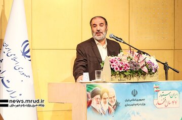 پیروزی و آینده پر افتخار  ایران اسلامی متعلق به تلاش و تفکر انقلابی‌ است