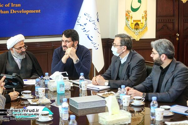 ضرورت فعالیت موثرتر سامانههای املاک و اسکان و حمل و نقل وزیر بذرپاش