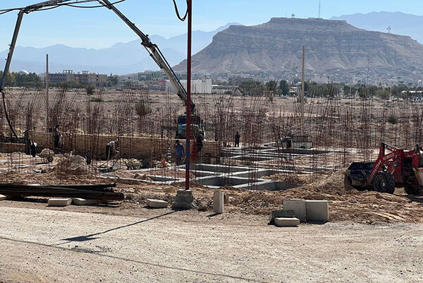 آیین کلنگ زنی و آغاز عملیات اجرایی یک هزار و ۶۰۵ واحد نهضت ملی مسکن در شهر گراش نهضت ملی مسکن در شهرستان گراش - لارستان