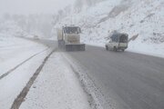 برف روبی و نمک پاشی محورهای مواصلاتی استان ایلام
