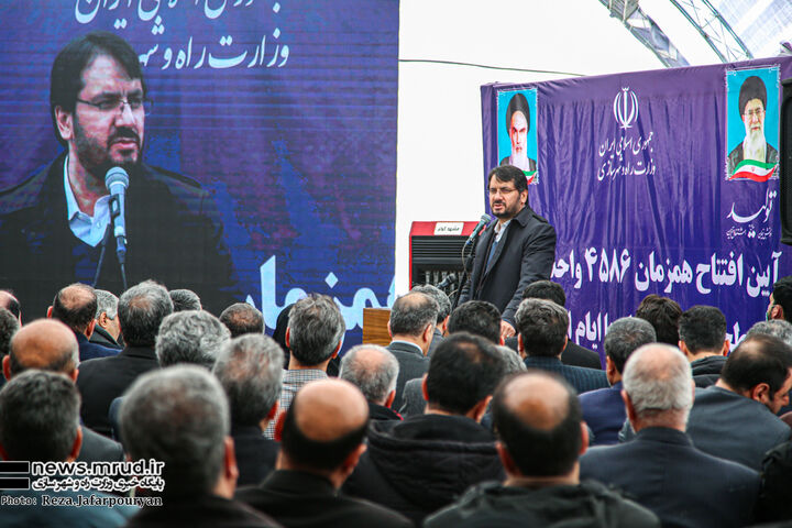 افتتاح بیش از ۴۵۰۰ واحد مسکونی در استانهای خراسان رضوی، گلستان، کرمانشاه و خوزستان ببینید | سفر وزیر راه و شهرسازی به استان خراسان رضوی