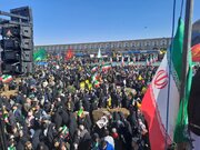 ببينيد/ حضور مديران و كاركنان اداره كل راهداري و حمل و نقل جاده اي استان اصفهان در راهپيمائي 22 بهمن