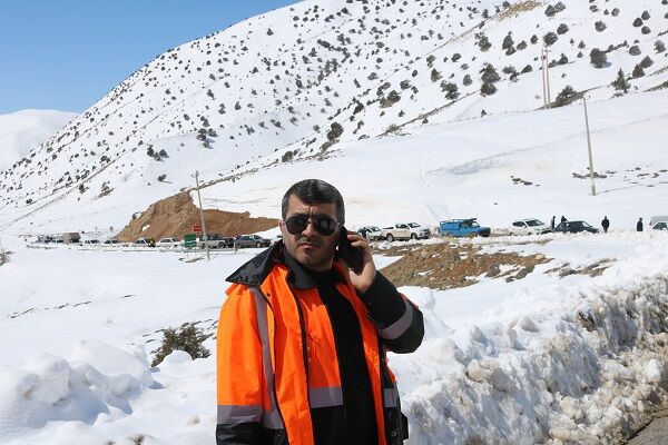 بیش از ۷۳۹۰ کیلومتر محورهای مواصلاتی شرق استان سمنان برفروبی شد عملیات برف روبی .عمیدی