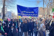 حضور مدیر کل و کارکنان راه و شهرسازی استان در راهپیمایی 22 بهمن