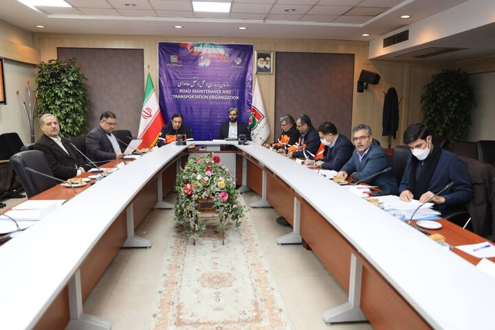 انجام اقدامات زیرساختی و فناورانه درراستای روان سازی تردد ناوگان در پایانه مرزی آستارا سازمان راهداری